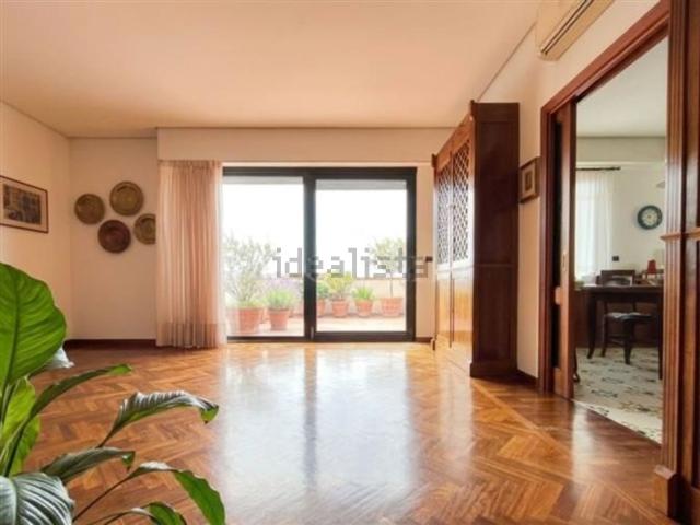 Appartamento in vendita di 164 m² in Via Bastioni Carlo V