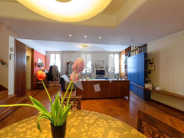 Appartamento in vendita di 164 m² in Via G. Garibaldi, 11