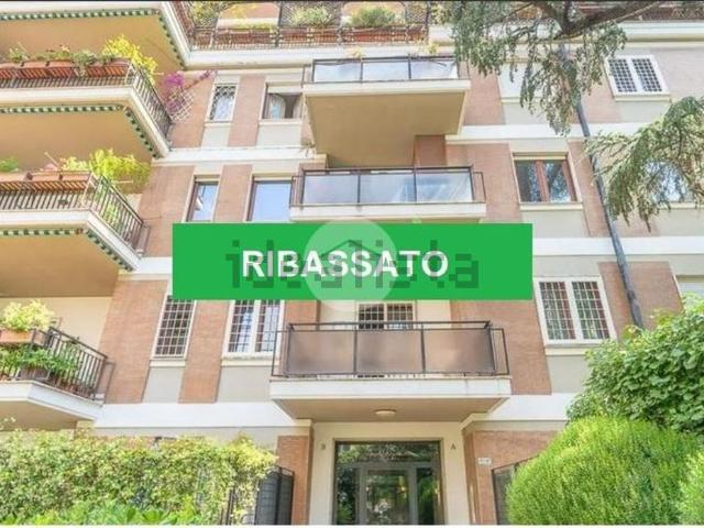 Appartamento in vendita di 164 m² in Via della Farnesina, 269