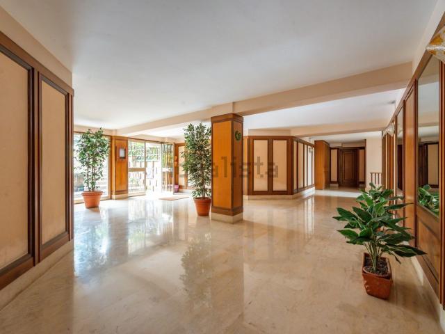 Appartamento in vendita di 164 m² in Via Enrico Ferri