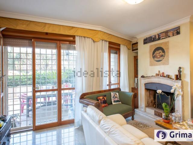 Appartamento in vendita di 164 m² in Via Louis Daguerre