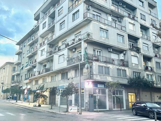 Appartamento in vendita di 164 m² in Via Monte Grappa