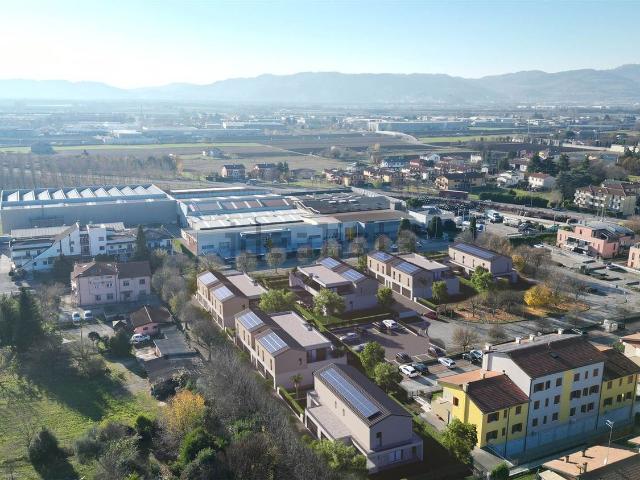 Appartamento in vendita di 164 m² in Via Martiri di Cefalonia, 8