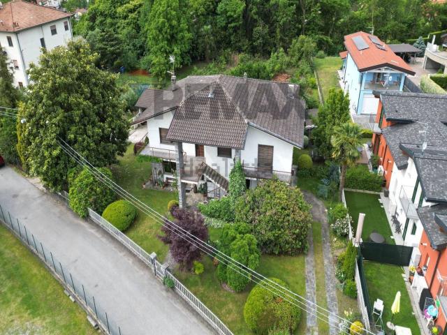 Appartamento in vendita di 164 m² in Via Stradola
