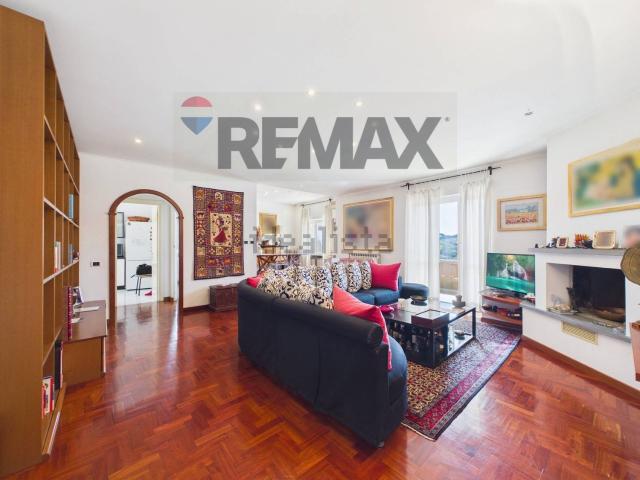 Appartamento in vendita di 164 m² in Via Per Magliano, 4