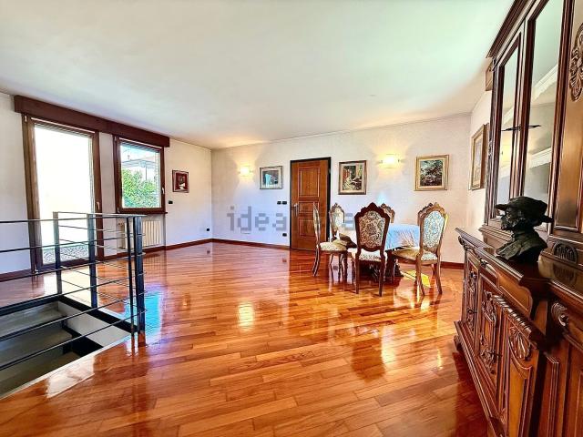 Appartamento in vendita di 164 m² in Vicolo Soragna