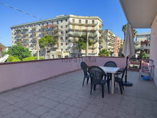 Appartamento in vendita di 164 m² in Piazza della Provincia, 2