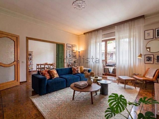 Appartamento in vendita di 165 m² in Via Cairoli, 38