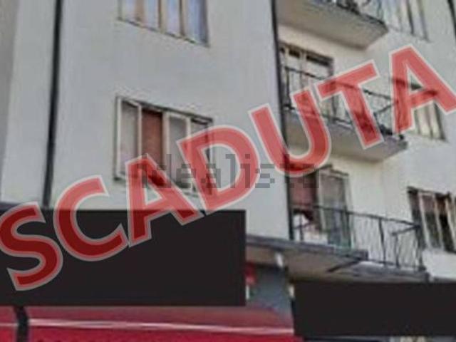Appartamento in vendita di 165 m² in Via Carlo Cattaneo