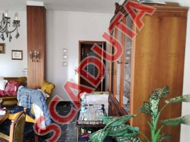 Appartamento in vendita di 165 m² in Via Carlo Felice