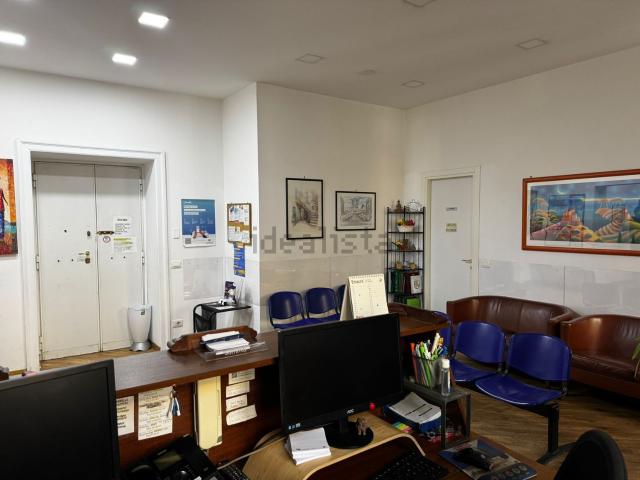 Appartamento in vendita di 165 m² in Via Cerveteri