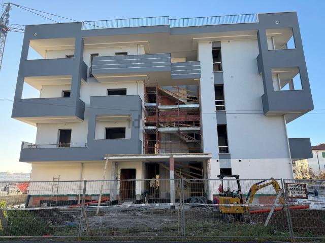 Appartamento in vendita di 165 m² in Via Clemente Alberti, 13
