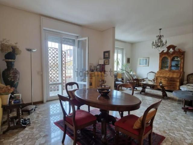 Appartamento in vendita di 165 m² in Via A. Volta, 20