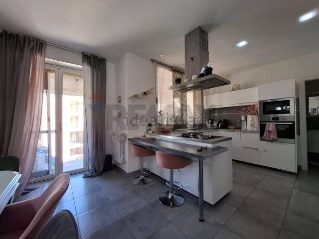 Appartamento in vendita di 165 m² in Via Alcibiade, 27
