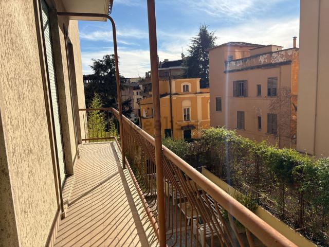 Appartamento in vendita di 165 m² in Via Aurelia, 190