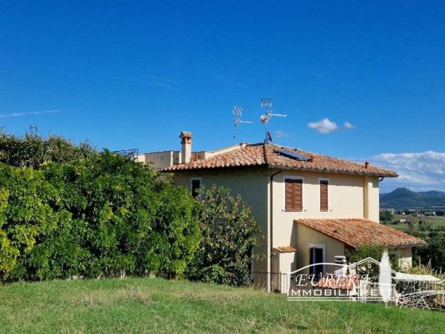 Appartamento in vendita di 165 m² in Via Bologna, 152