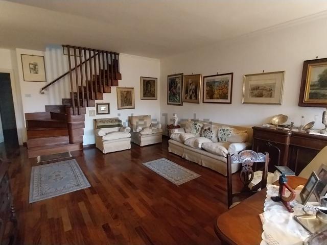 Appartamento in vendita di 165 m² in Via Badino