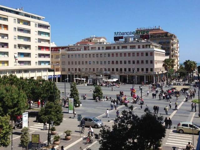 Appartamento in vendita di 165 m² in Via G. Carducci