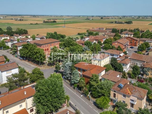 Appartamento in vendita di 165 m² in Via G. Rosta