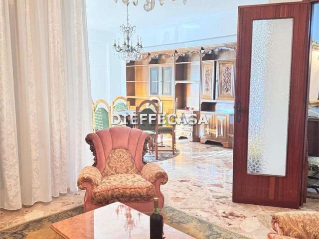 Appartamento in vendita di 165 m² in Via Giulio Anca Omodei
