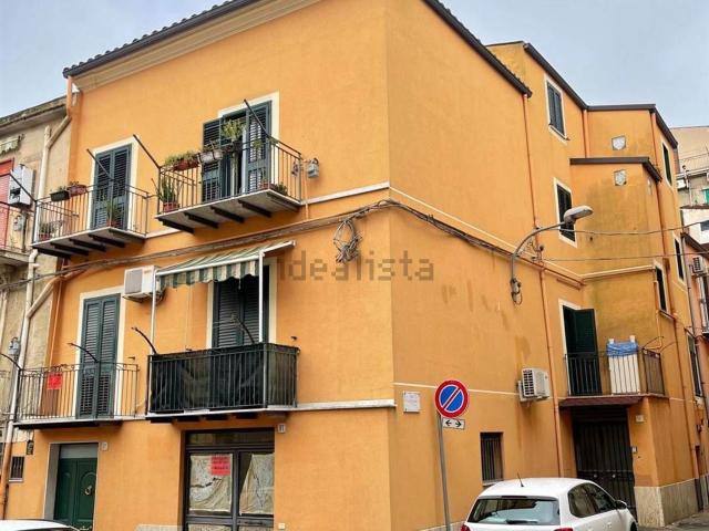 Appartamento in vendita di 165 m² in Via Giuseppe Garibaldi, 81