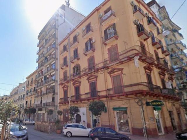 Appartamento in vendita di 165 m² in Via Giuseppe Mazzini, 98