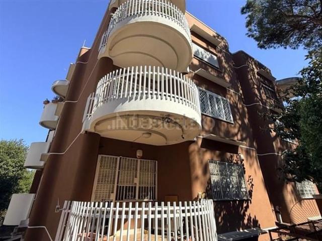 Appartamento in vendita di 165 m² in Via Giuseppe Perego