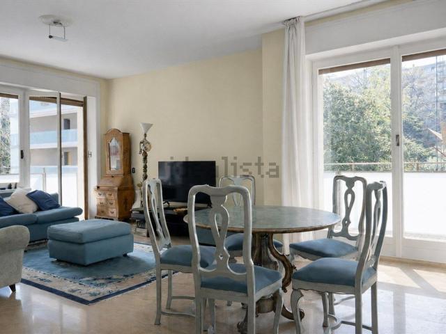 Appartamento in vendita di 165 m² in Via Gianni Caproni, 1