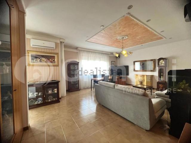 Appartamento in vendita di 165 m² in Via Giovanni Papini