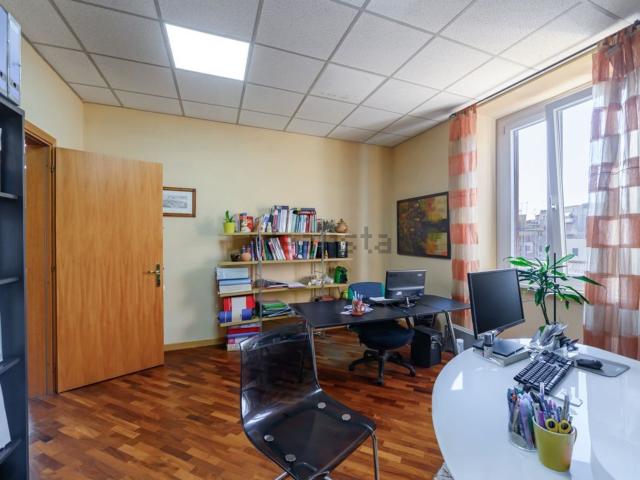 Appartamento in vendita di 165 m² in Via Guglielmo Marconi
