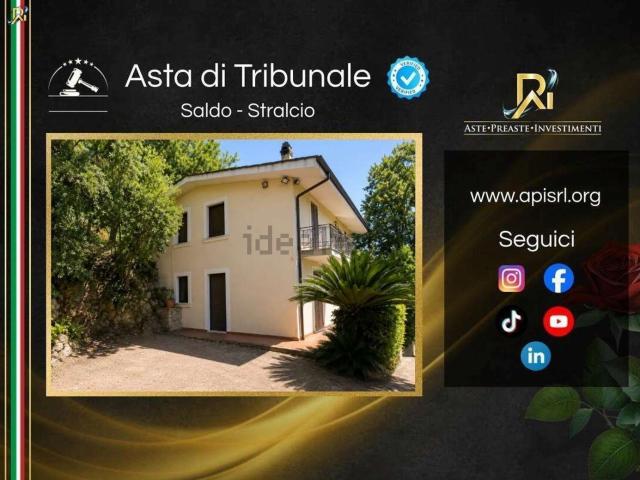 Appartamento in vendita di 165 m² in Via dei Molini