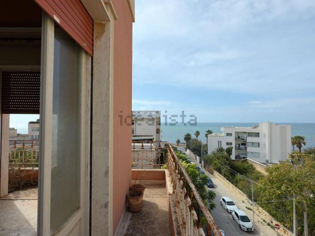 Appartamento in vendita di 165 m² in Via delle Sirene