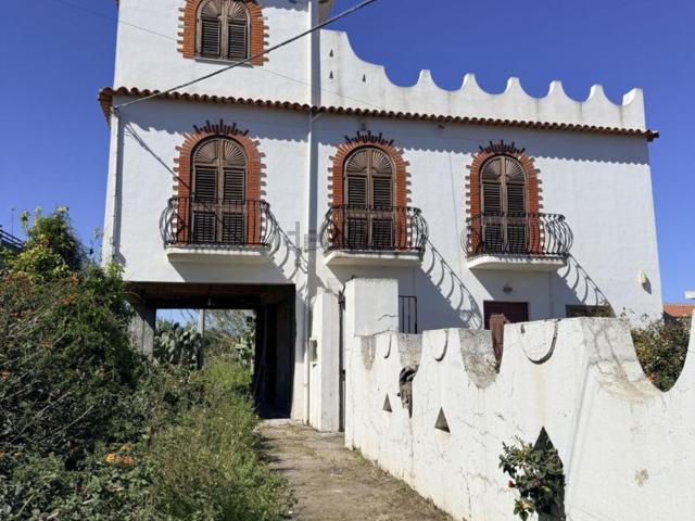 Appartamento in vendita di 165 m² in Via Eolie, 27