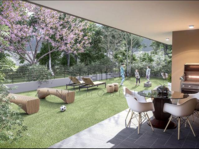 Appartamento in vendita di 165 m² in Via Eugenio Montale