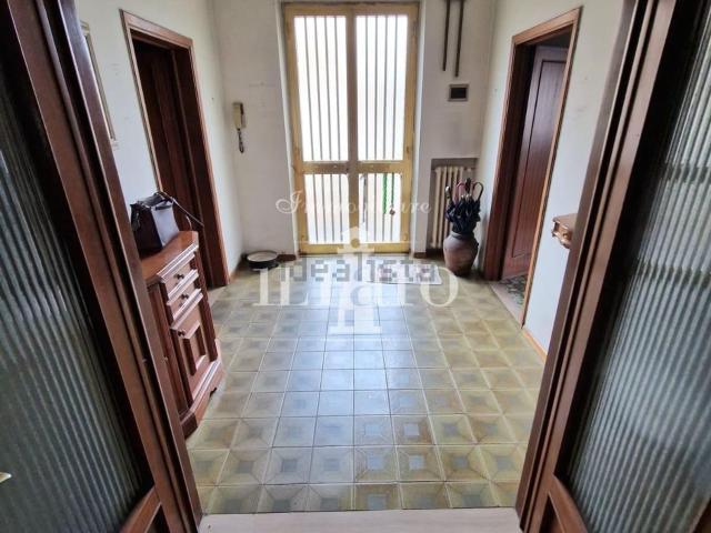 Appartamento in vendita di 165 m² in Via F. Caracciolo, 50013