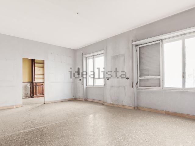 Appartamento in vendita di 165 m² in Via Filippo Civinini