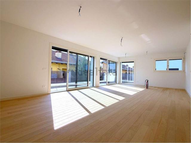 Appartamento in vendita di 165 m² in Via Francesco Dormisch