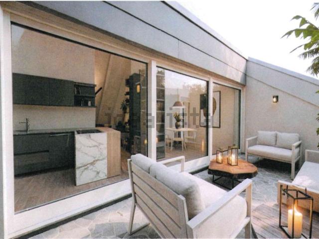 Appartamento in vendita di 165 m² in Via I Maggio, 5