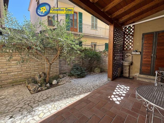 Appartamento in vendita di 165 m² in Via Orto Agrario, 27
