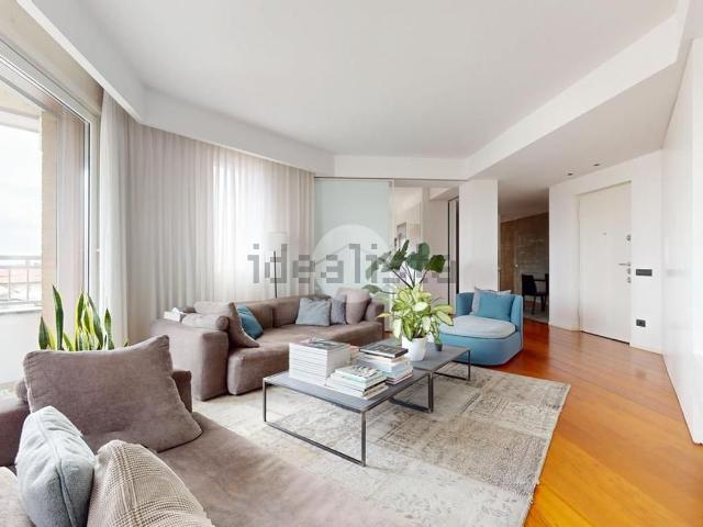 Appartamento in vendita di 165 m² in Via Leonardo Da Vinci, 6