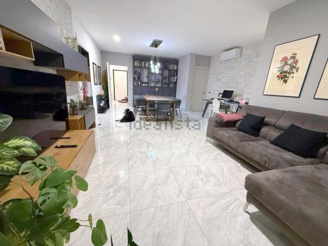 Appartamento in vendita di 165 m² in Via Luigi Pellizzo