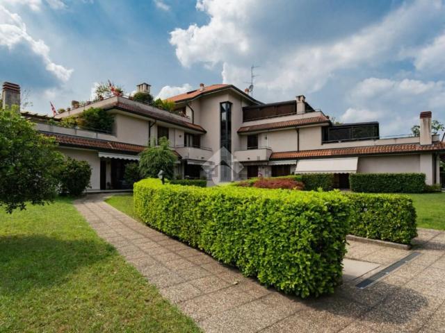 Appartamento in vendita di 165 m² in Via Monfalcone, 10
