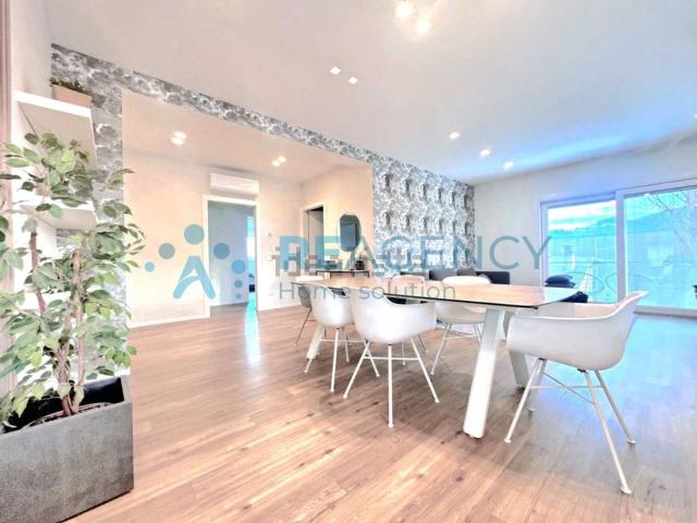Appartamento in vendita di 165 m² in Via Monico