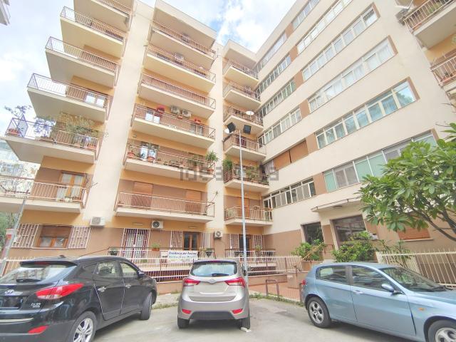Appartamento in vendita di 165 m² in Via Monte Cuccio, 23