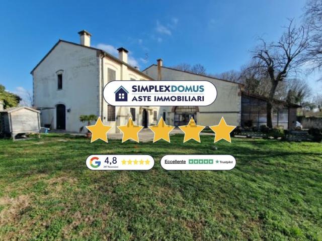 Appartamento in vendita di 165 m² in Via Monticelli
