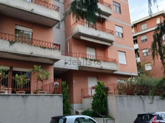 Appartamento in vendita di 165 m² in Via Mario Batà, 6