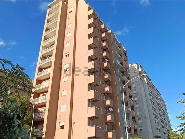 Appartamento in vendita di 165 m² in Via Mariano D&apos Amelio, 46