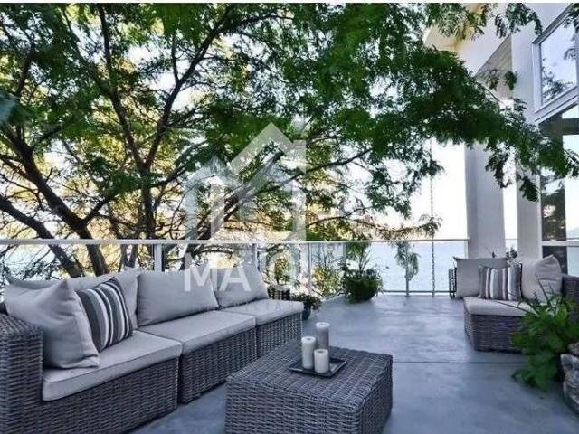 Appartamento in vendita di 165 m² in Via Nascimben