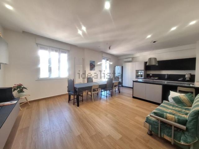 Appartamento in vendita di 165 m² in Via Sampolo, 416