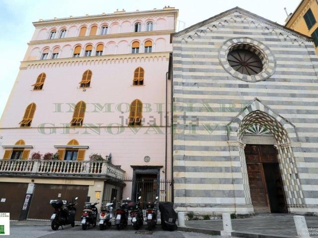 Appartamento in vendita di 165 m² in Via Santa Maria in Via Lata, 11